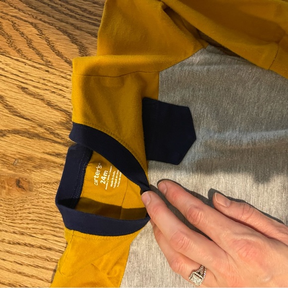 Twins set of 2 Carters yellow gray & blue pocket onesies & stiped pants set - Picture 4 of 4